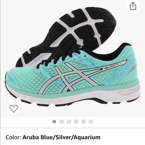 ASICS Gel Excite sz 6